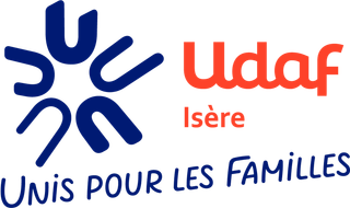logo udaf isère avec le slogan unis pours les familles
